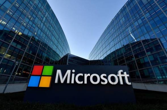 Microsoft propose le départ de 60 000 employés pour financer ses investissements massifs dans l’intelligence artificielle
