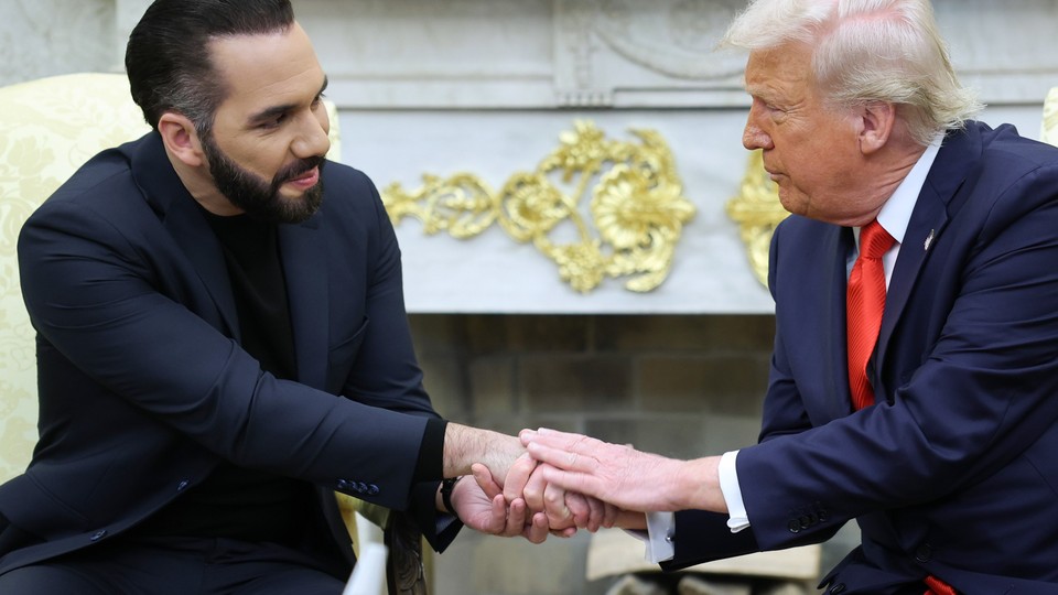 Faites ce que vous avez à faire » : Trump soutient Bukele dans son offensive contre les gangs en Haïti