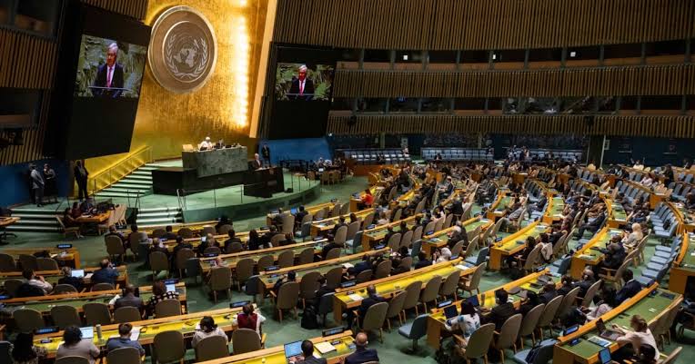 Détroit d’Ormuz : 80 pays exigent sa réouverture et condamnent l’Iran et les Houthis à l’ONU
